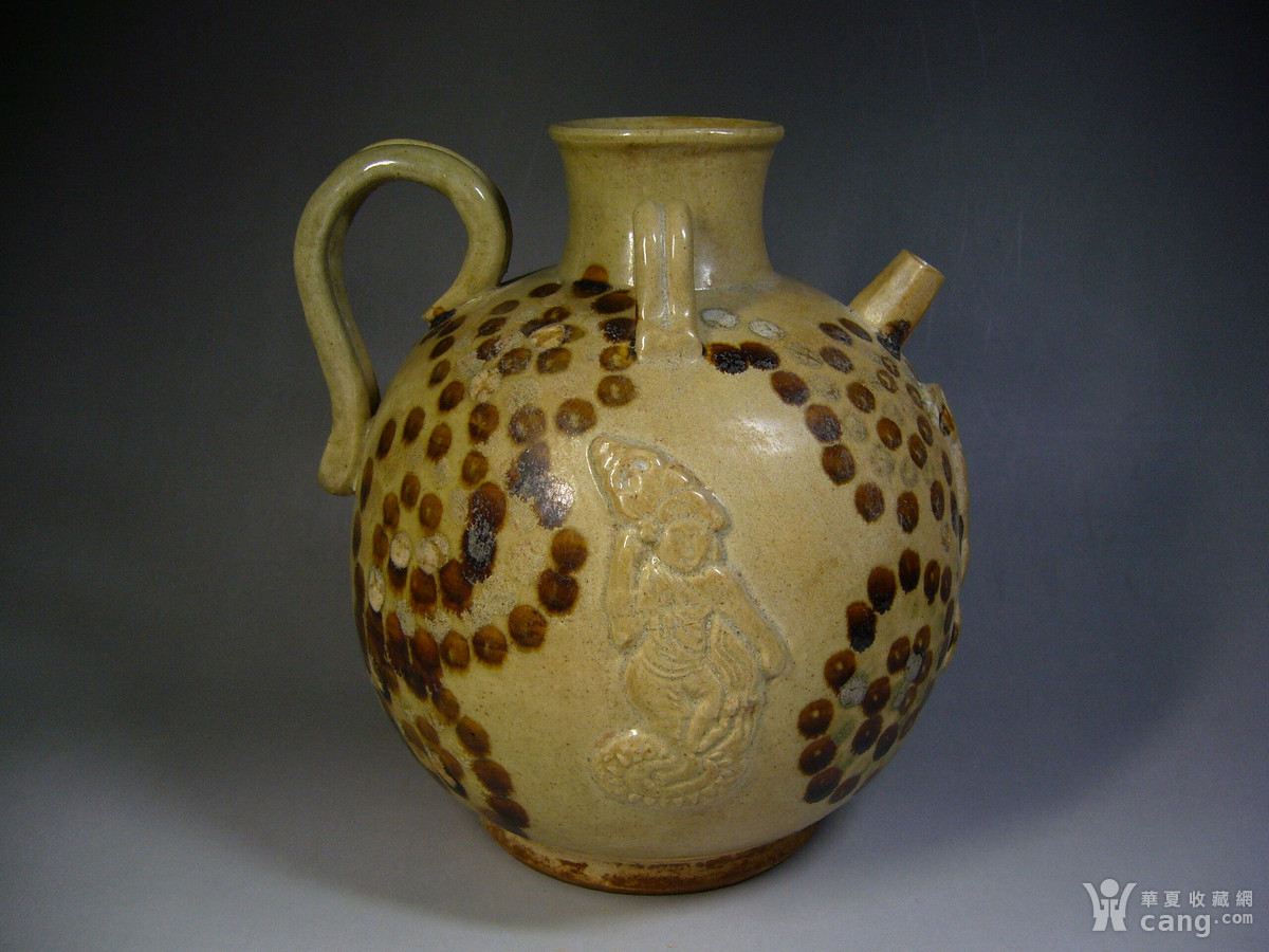 唐代瑰寶，彩色釉陶貼花龍首執(zhí)壺的收藏價(jià)值與藝術(shù)魅力