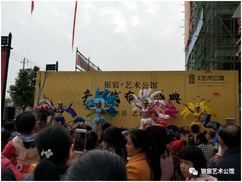 僑福芳草地，藝術(shù)之窗的璀璨綻放——僑福當代藝術(shù)收藏Ⅰ展出紀實