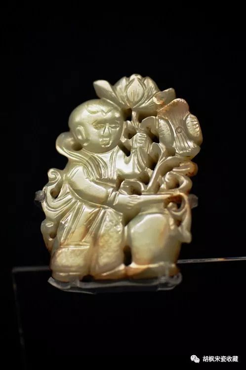 宋代玉雕，執(zhí)荷童子的精妙工藝